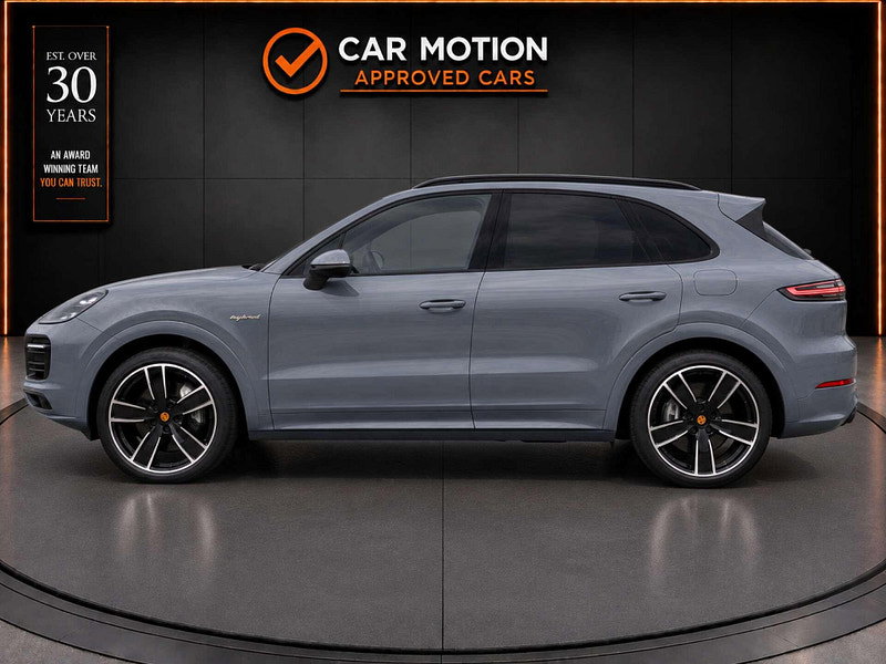 Porsche Cayenne 3.0 Cayenne V6 Platinum Edition E-Hybrid A 4WD 5dr 5dr Automatic 2026