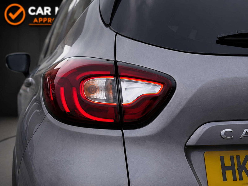Renault Captur 0.9 Captur Iconic TCe 5dr 5dr Manual 2026