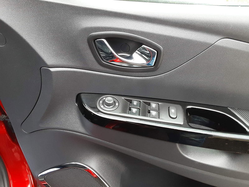 Renault Captur 1.5 dCi ENERGY Signature Nav Euro 6 (s/s) 5dr 5dr Manual 2026
