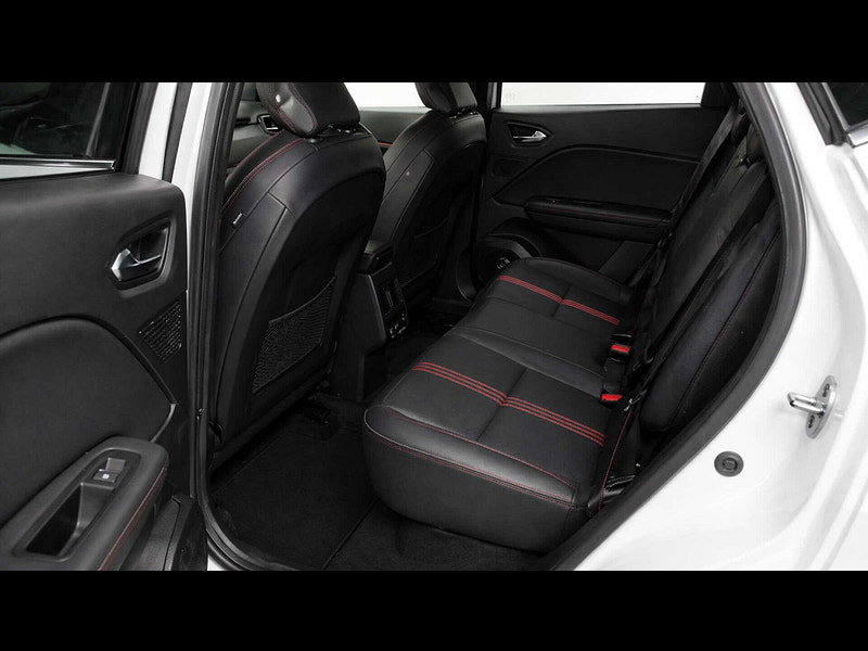 Renault Captur 1.6 Captur RS Line E-Tech PHEV Auto 5dr 5dr Automatic 2026