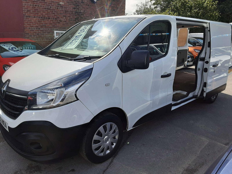 Renault Trafic 2.0 Trafic LL30 Business Energy dCi 2dr Manual 2026