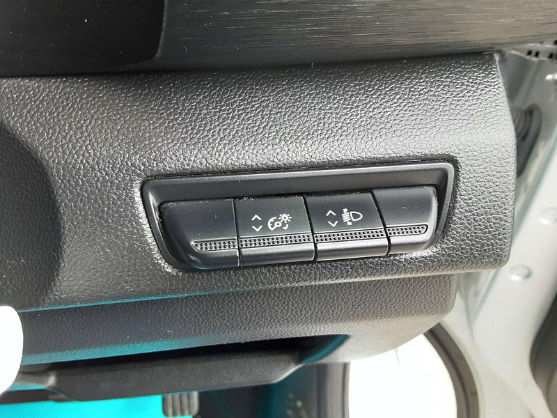 Renault Trafic 2.0 Trafic LL30 Sport Blue DCI 5dr 5dr Manual 2026