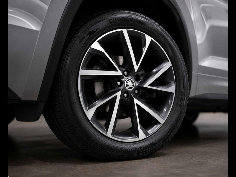 Skoda Kodiaq 2.0 Kodiaq Sportline TDI SCR 4x4 Semi-Auto 4WD 5dr 5dr Automatic 2026