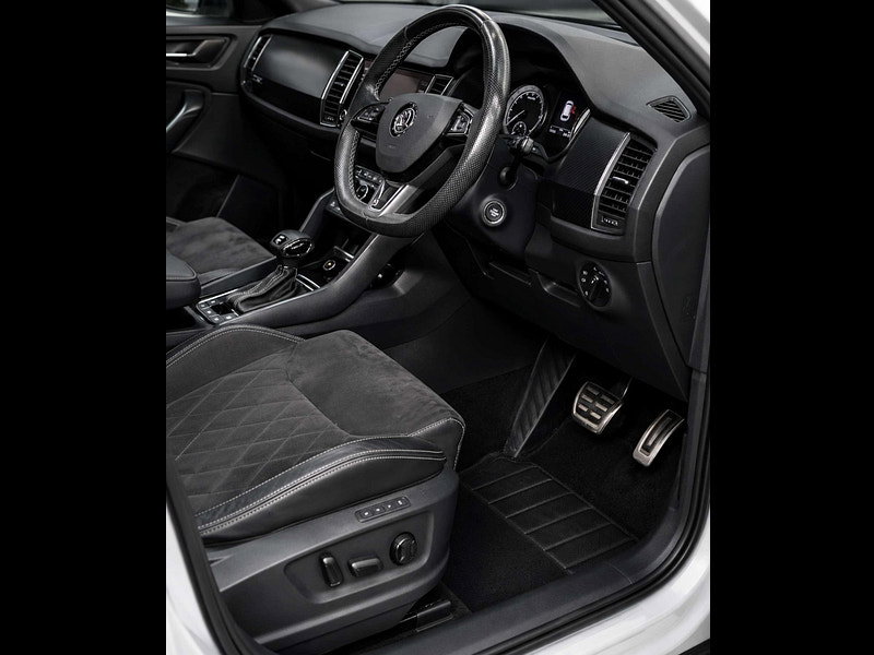 Skoda Kodiaq 2.0 Kodiaq Sportline TDI SCR 4x4 Semi-Auto 4WD 5dr 5dr Automatic 2026