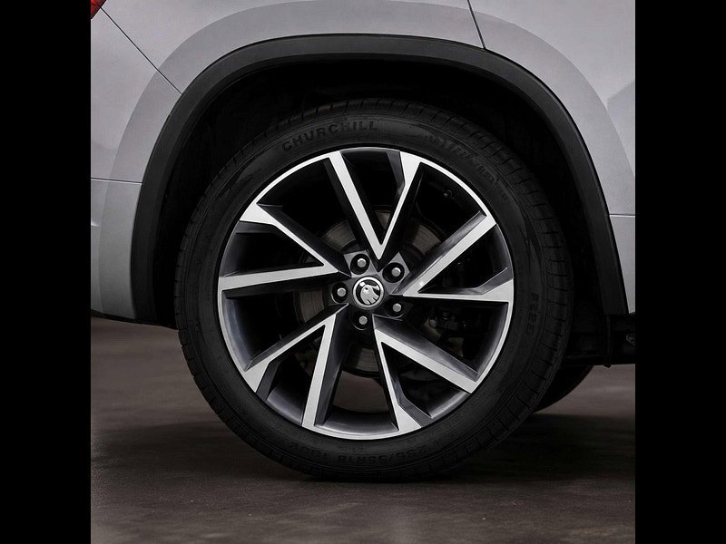 Skoda Kodiaq 2.0 Kodiaq Sportline TDI SCR 4x4 Semi-Auto 4WD 5dr 5dr Automatic 2026