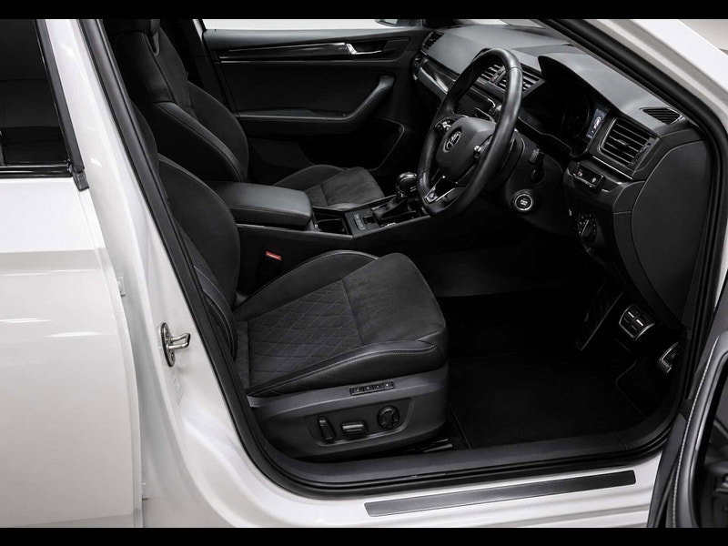 Skoda Superb 2.0 Superb SportLine + TDI Semi-Auto 5dr 5dr Automatic 2026