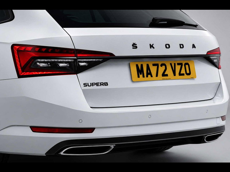 Skoda Superb 2.0 Superb SportLine + TDI Semi-Auto 5dr 5dr Automatic 2026