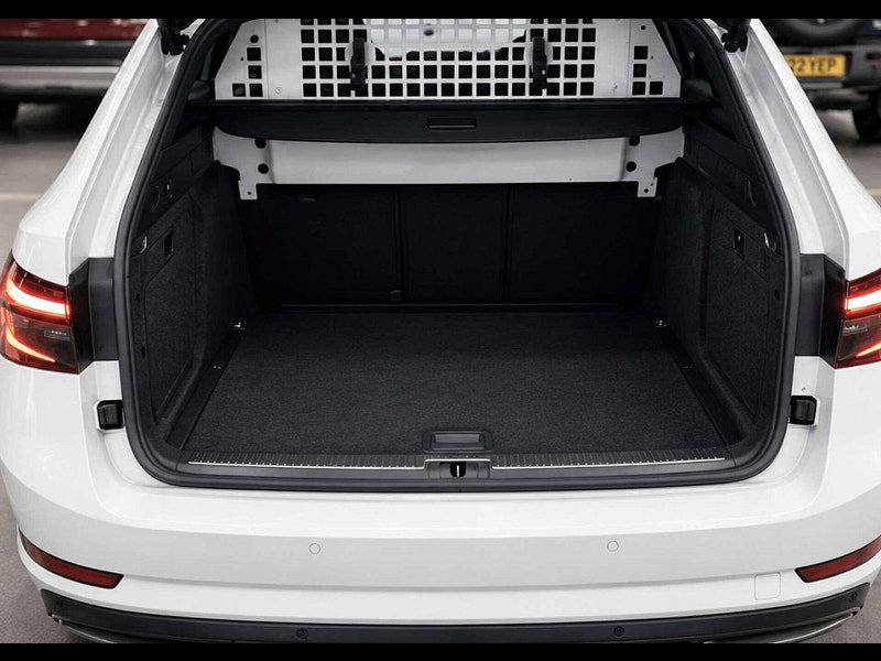 Skoda Superb 2.0 Superb SportLine + TDI Semi-Auto 5dr 5dr Automatic 2026