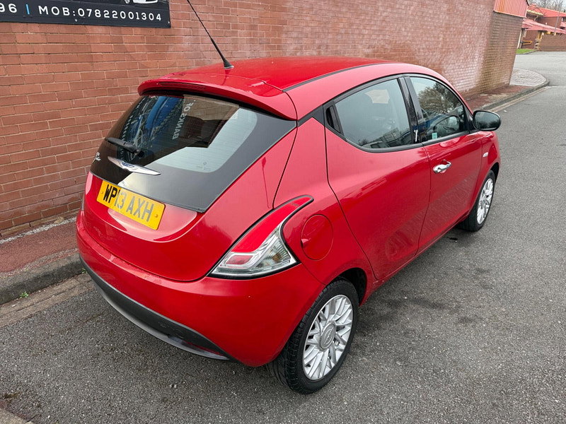 Chrysler Ypsilon 1.2 SE Euro 5 (s/s) 5dr