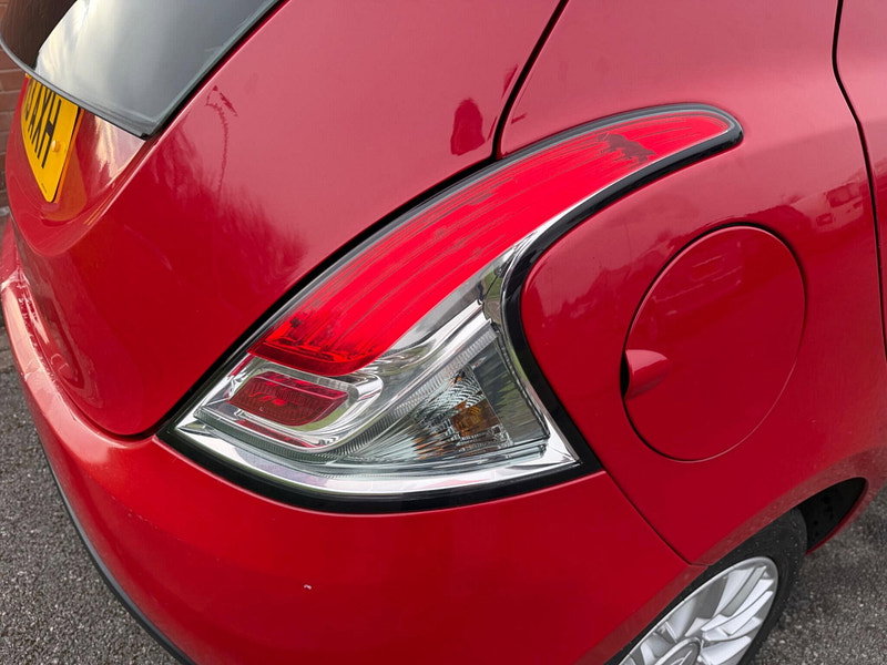 Chrysler Ypsilon 1.2 SE Euro 5 (s/s) 5dr