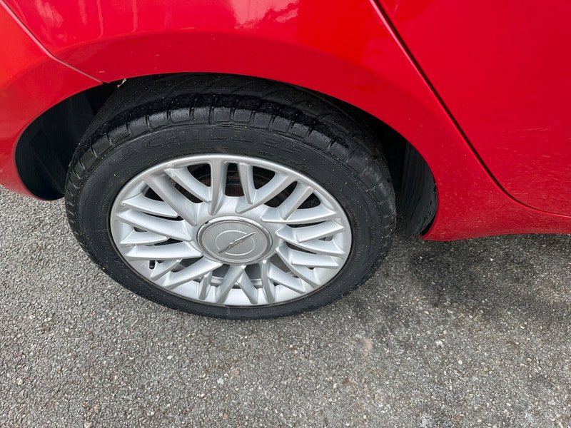 Chrysler Ypsilon 1.2 SE Euro 5 (s/s) 5dr
