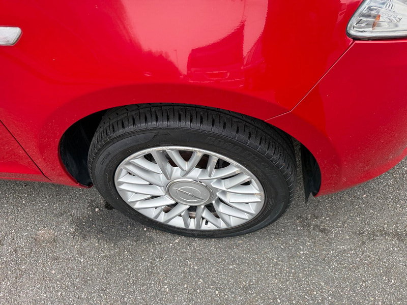 Chrysler Ypsilon 1.2 SE Euro 5 (s/s) 5dr