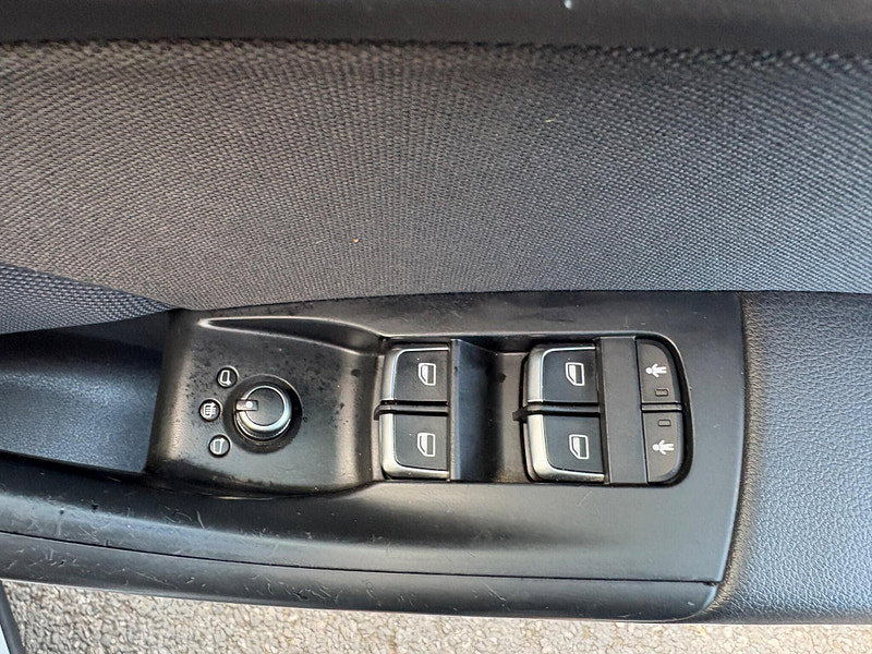 Audi Q3 2.0 TDI SE S Tronic quattro Euro 5 (s/s) 5dr