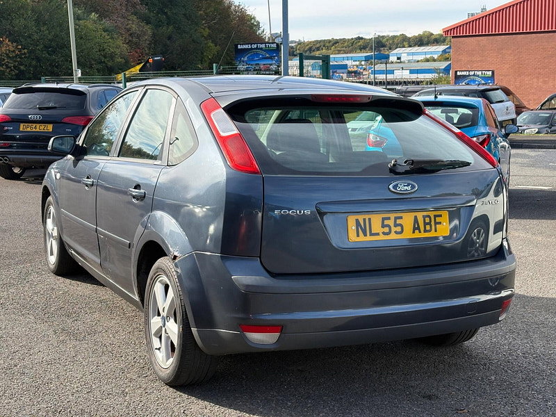 Ford Focus 2.0 Zetec Climate 5dr