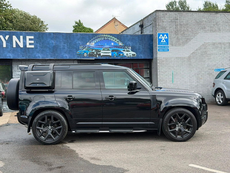 Land Rover DEFENDER 110 3.0 D250 MHEV X-Dynamic SE Auto 4WD Euro 6 (s/s) 5dr