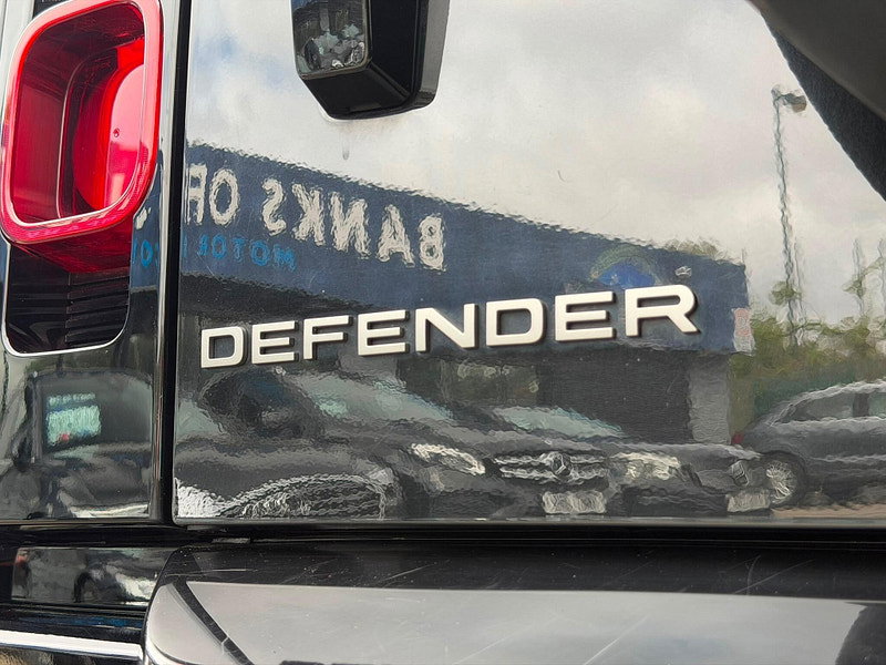 Land Rover DEFENDER 110 3.0 D250 MHEV X-Dynamic SE Auto 4WD Euro 6 (s/s) 5dr