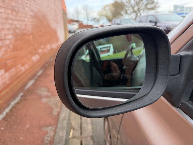 Nissan Micra 1.2 16v S 5dr