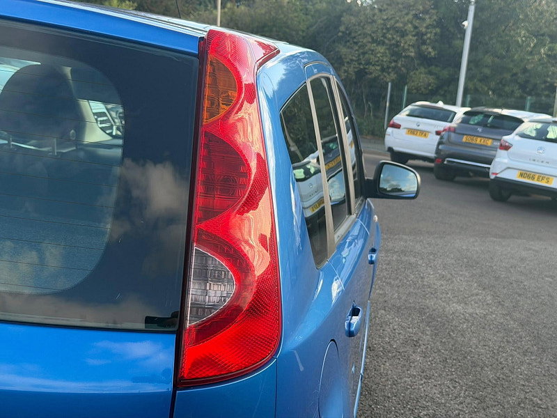 Nissan Note 1.4 16v SE 5dr