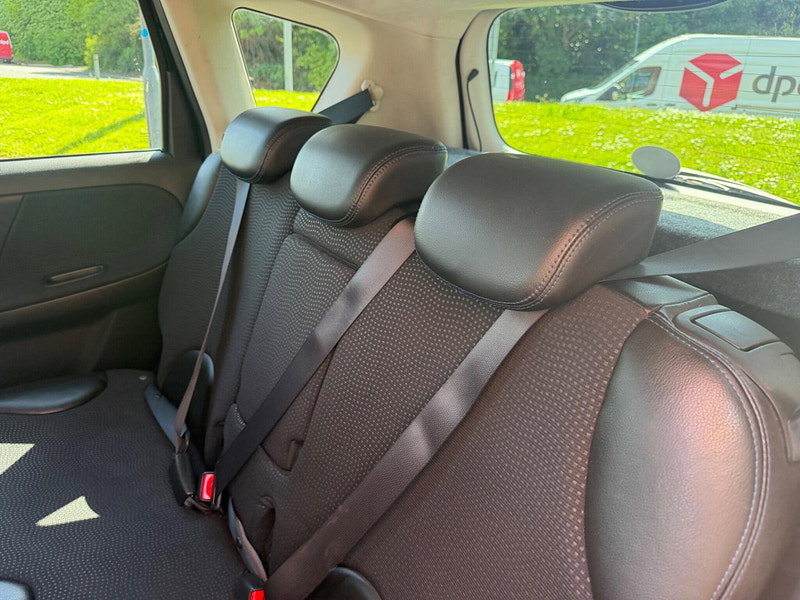 Nissan Note 1.6 16V n-tec+ Auto Euro 5 5dr
