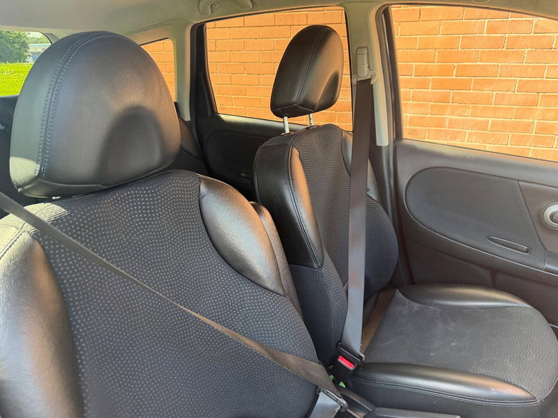 Nissan Note 1.6 16V n-tec+ Auto Euro 5 5dr