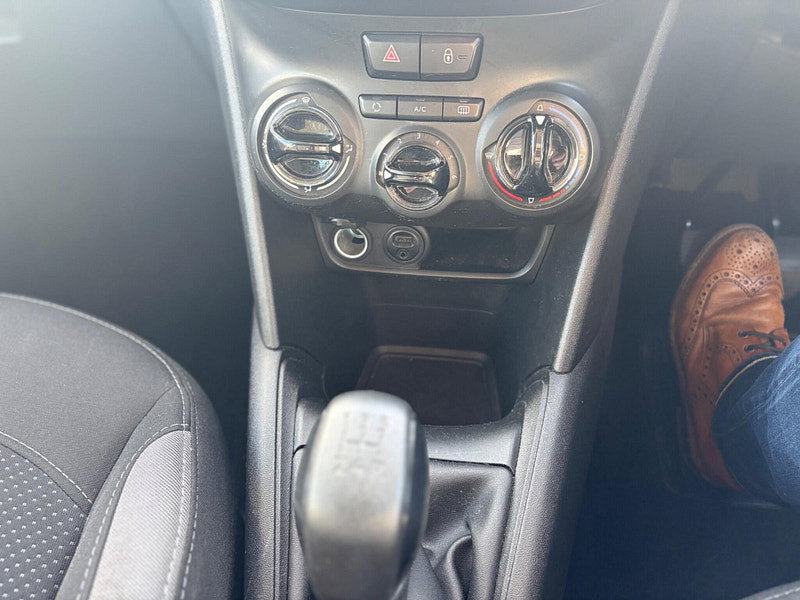Peugeot 208 1.2 VTi PureTech Active Euro 5 5dr
