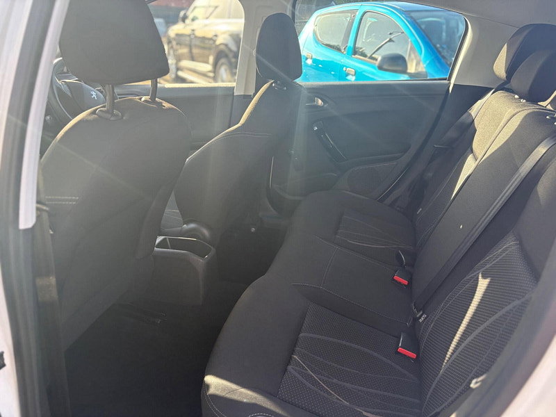 Peugeot 208 1.2 VTi PureTech Active Euro 5 5dr