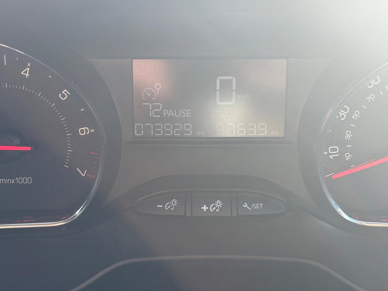 Peugeot 208 1.2 VTi PureTech Active Euro 5 5dr