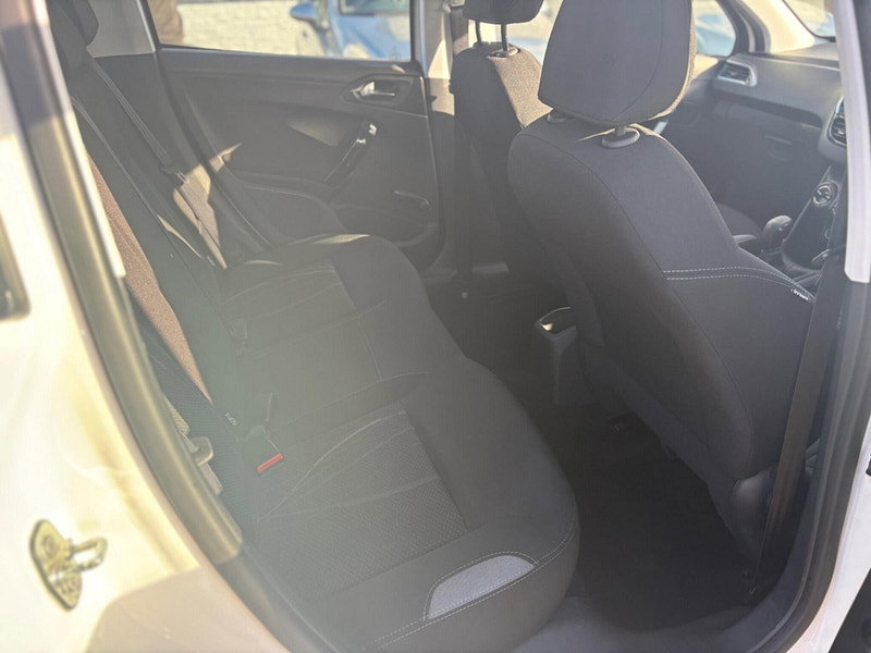 Peugeot 208 1.2 VTi PureTech Active Euro 5 5dr