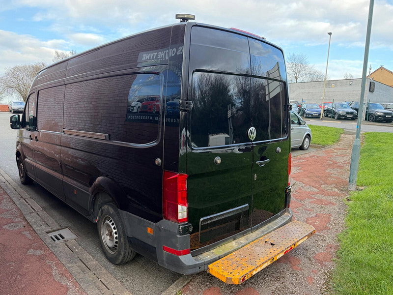 Volkswagen Crafter 2.0 TDI CR35 BlueMotion Tech Highline 4Motion LWB High Roof Euro 6 (s/s) 5dr