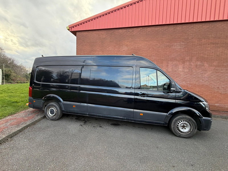 Volkswagen Crafter 2.0 TDI CR35 BlueMotion Tech Highline 4Motion LWB High Roof Euro 6 (s/s) 5dr