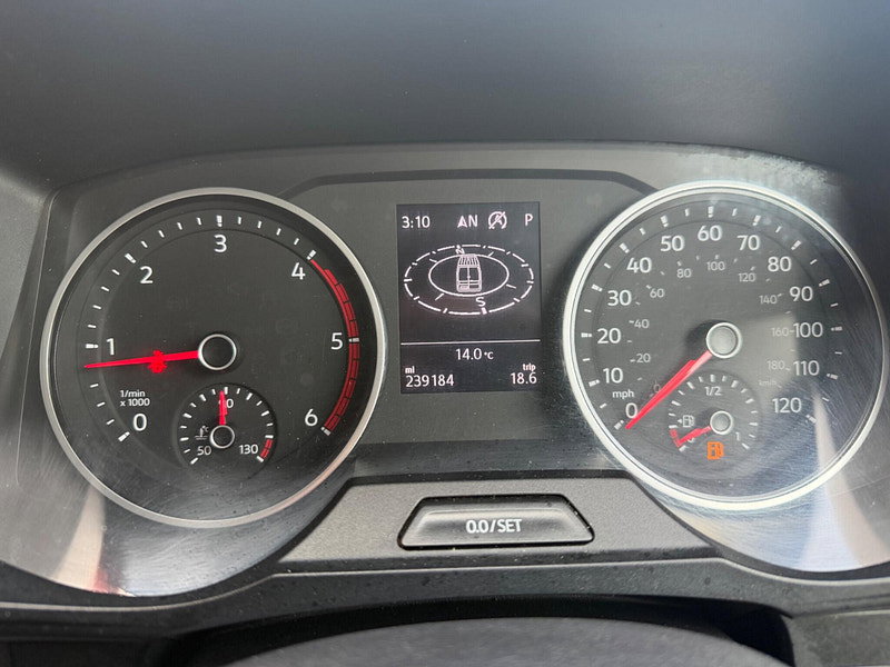 Volkswagen Crafter 2.0 TDI CR35 BlueMotion Tech Highline Panel Van 5dr Diesel Automatic 4Motion LWB High Roof Euro 6 (s/s) (177 ps)