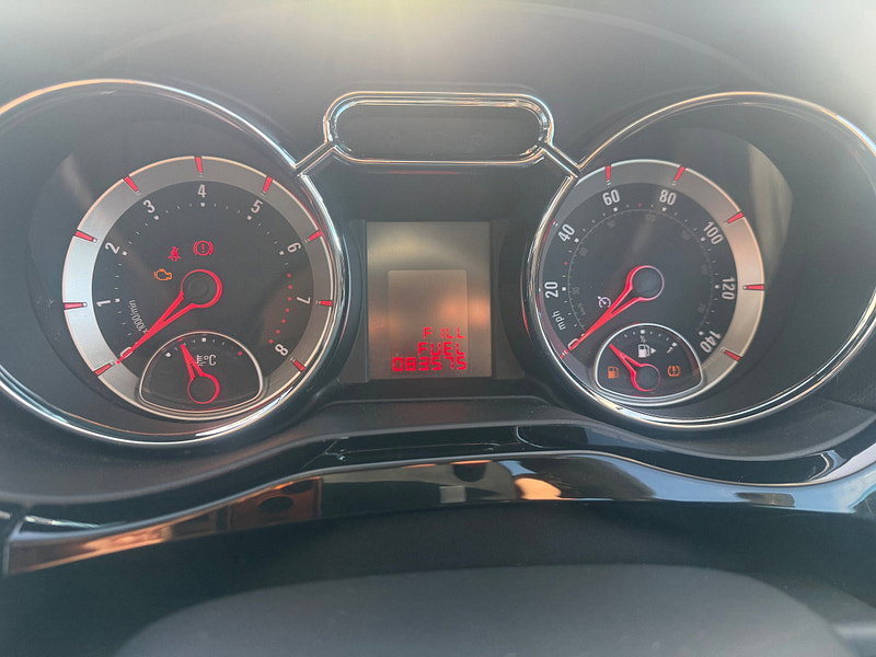 Vauxhall ADAM 1.2 16v SLAM Hatchback 3dr Petrol Manual Euro 5 (70 ps)