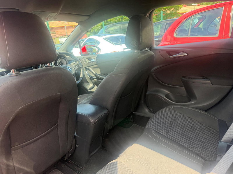 Vauxhall Astra 1.4i Turbo SRi Nav Euro 6 5dr