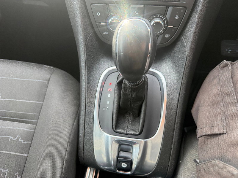 Vauxhall Meriva 1.7 CDTi Exclusiv MPV 5dr Diesel Auto Euro 5 (110 ps)