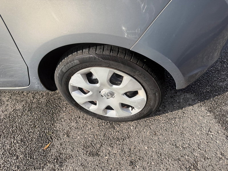 Vauxhall Meriva 1.7 CDTi Exclusiv MPV 5dr Diesel Auto Euro 5 (110 ps)