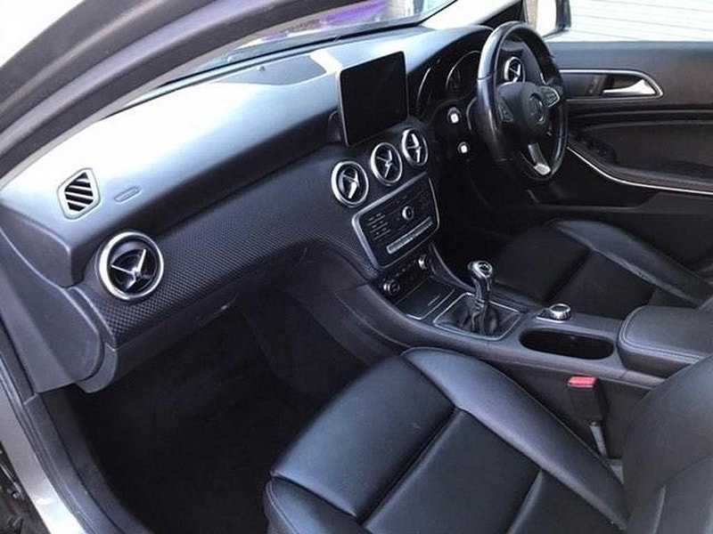 Mercedes-Benz A-CLASS 1.5L A 180 D SPORT Hatchback 5dr Diesel Manual Euro 6 (107 bhp)