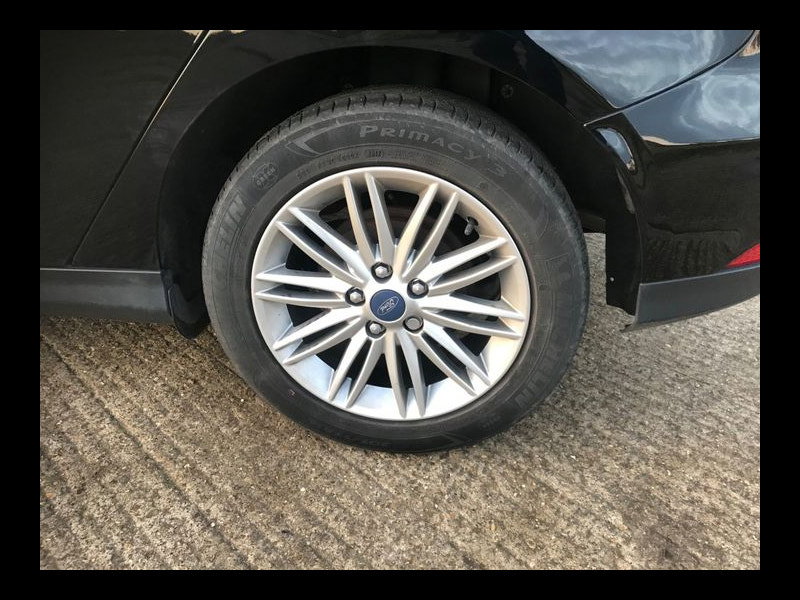 Ford Focus ZETEC EDITION 1.5 TDCI