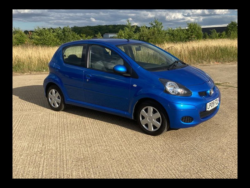 Toyota Aygo VVT-I BLUE 1.0 5 dr £20 Tax