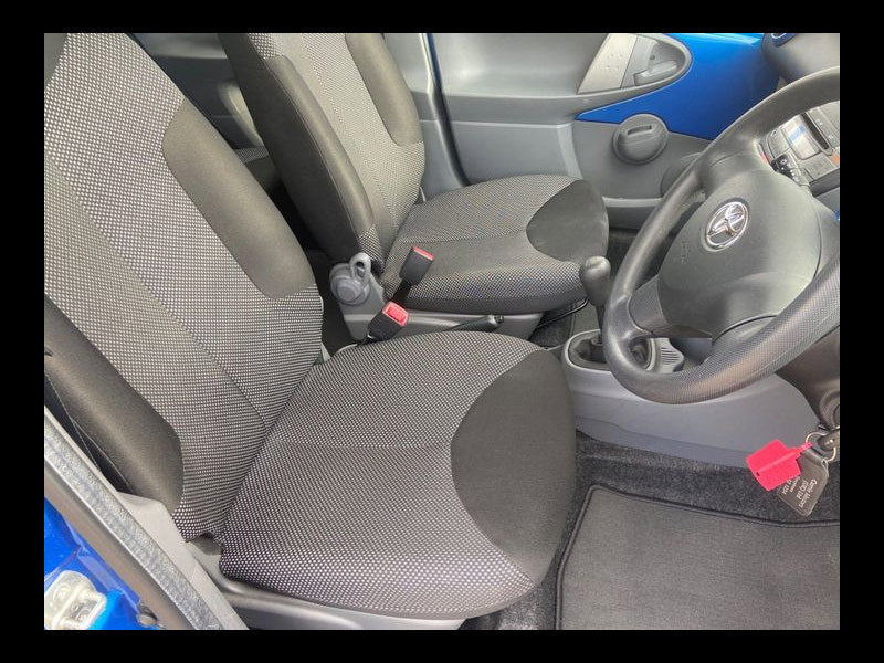 Toyota Aygo VVT-I BLUE 1.0 5 dr £20 Tax