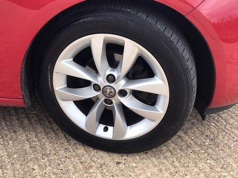 Vauxhall ADAM 1.2L JAM Hatchback 3dr Petrol Manual Euro 5 (69 bhp)