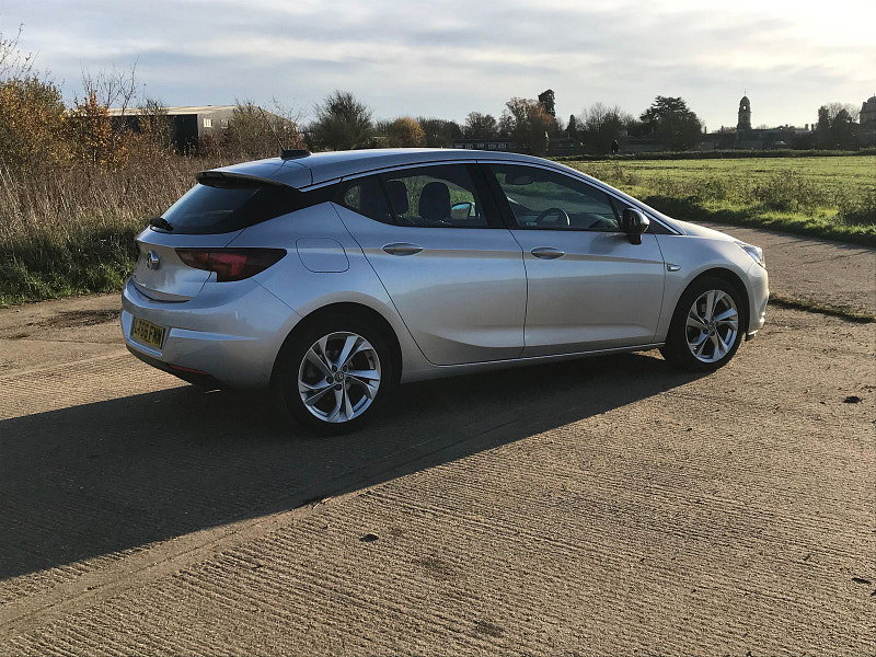 Vauxhall Astra 1.4L SRI Hatchback 5dr Petrol Manual Euro 6 (99 bhp)