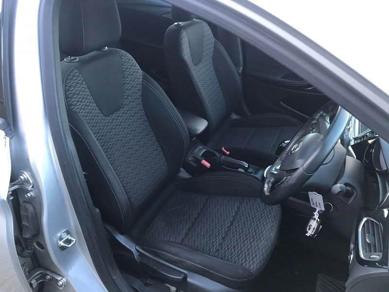 Vauxhall Astra 1.4L SRI Hatchback 5dr Petrol Manual Euro 6 (99 bhp)