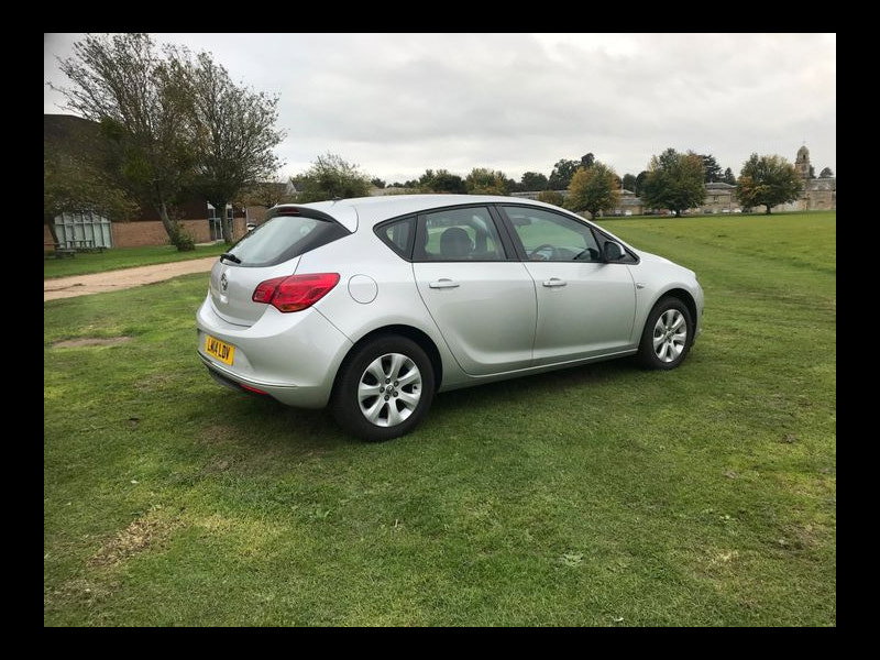 Vauxhall Astra DESIGN 1.4 5 door