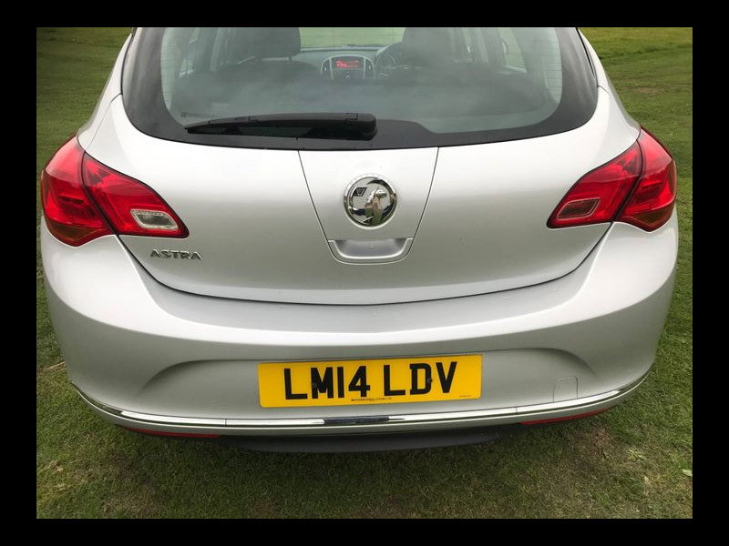 Vauxhall Astra DESIGN 1.4 5 door