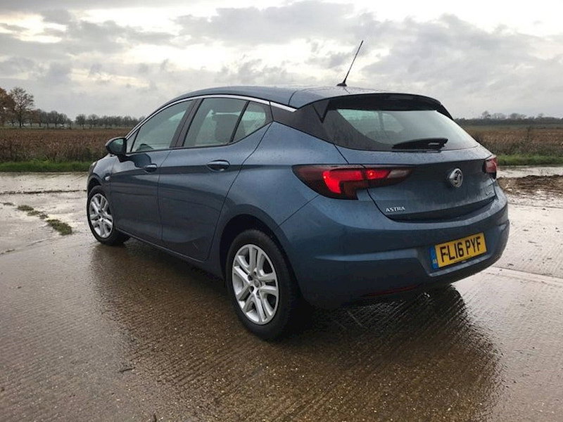 Vauxhall Astra DESIGN 1.6 CDTI ECOFLEX S/S £0 TAX