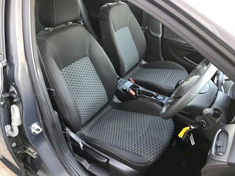 Vauxhall Astra DESIGN 1.6CDTI ECOFLEX 5DR £0 TAX