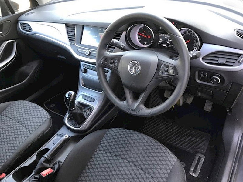 Vauxhall Astra DESIGN 1.6CDTI ECOFLEX 5DR £0 TAX