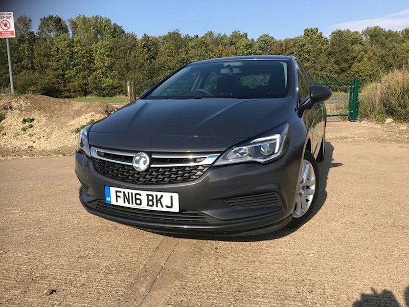 Vauxhall Astra DESIGN 1.6CDTI ECOFLEX 5DR £0 TAX