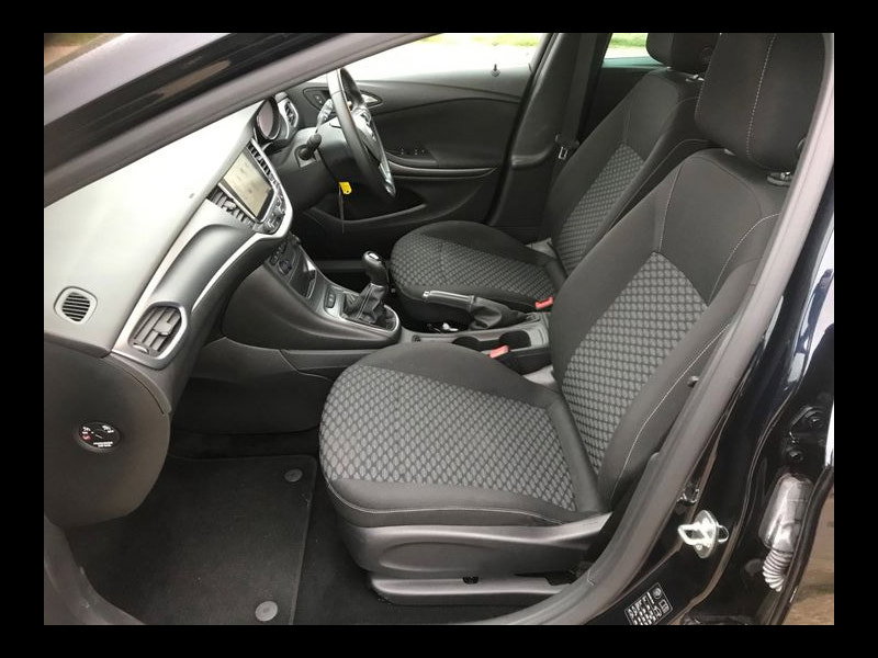 Vauxhall Astra DESIGN Nav 1.6 CDTI ECOTEC S/S