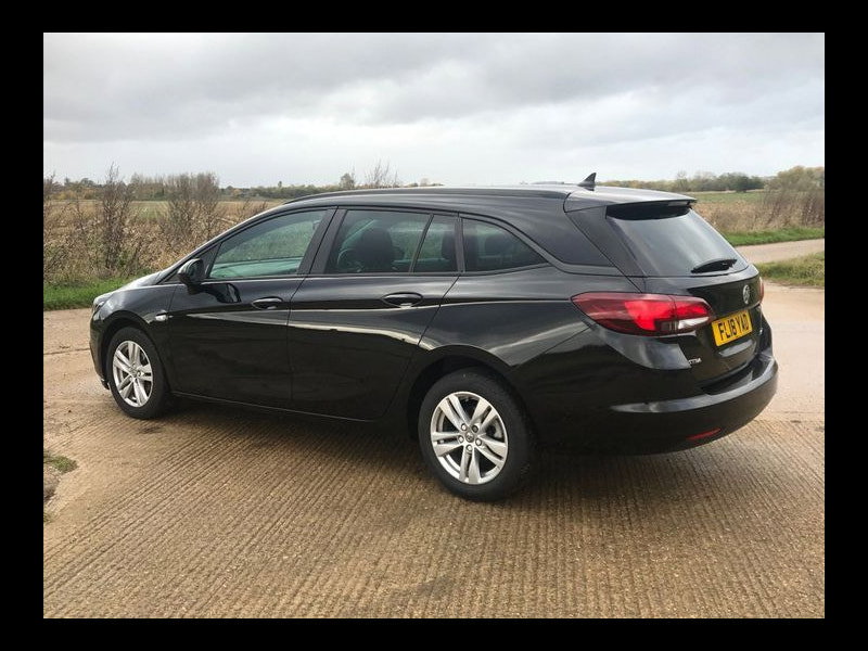 Vauxhall Astra DESIGN Nav 1.6 CDTI ECOTEC S/S